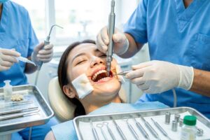 Can You Implant Teeth After Extraction?
