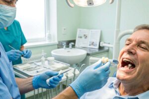 What to Do If the Crown of the Dental Implant Falls Out?
